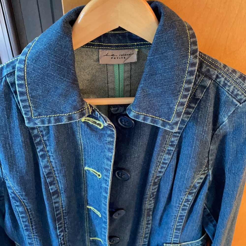 Jean jacket - Picture 2 of 7